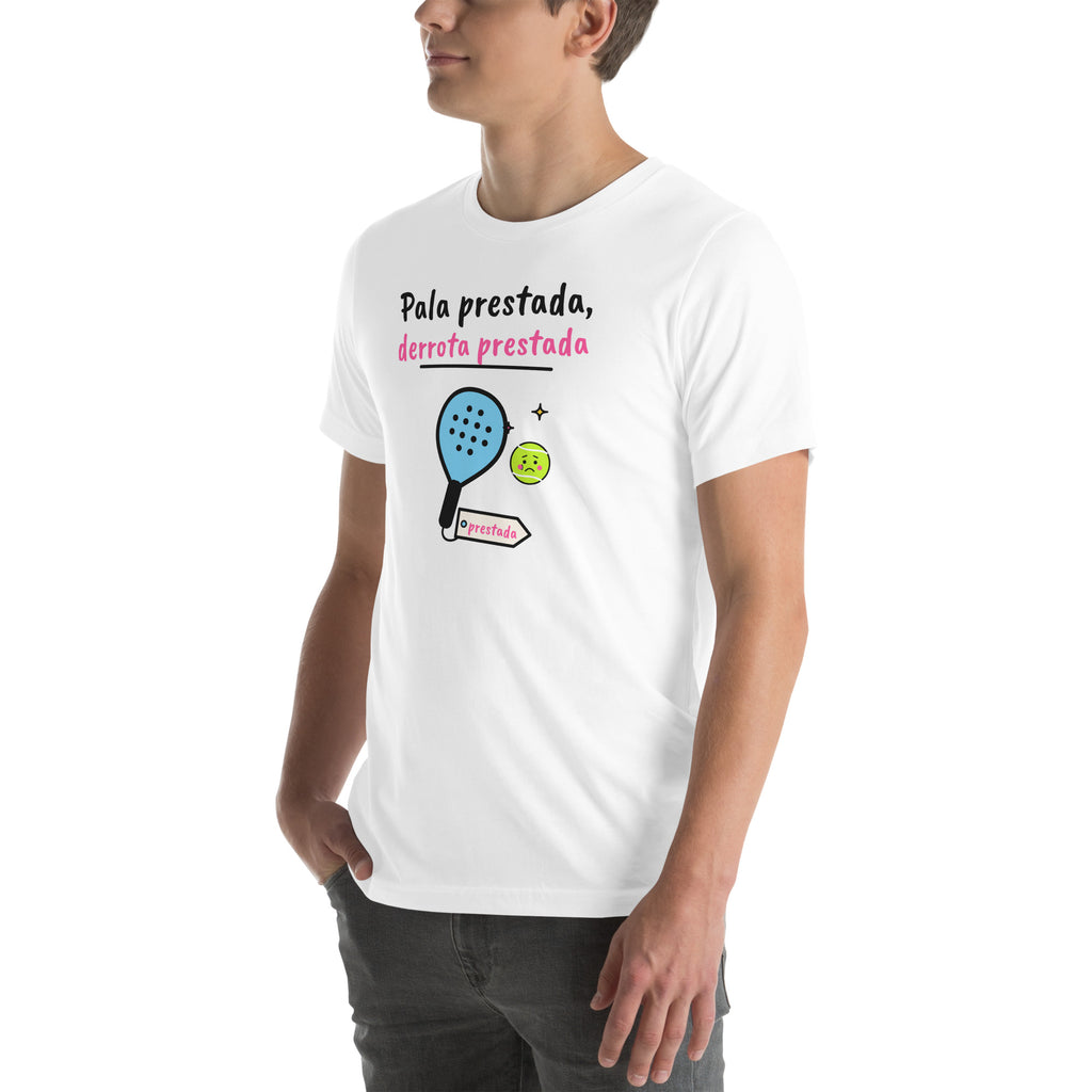Front-left view of the white Pala Prestada, Derrota Prestada Padel Tee